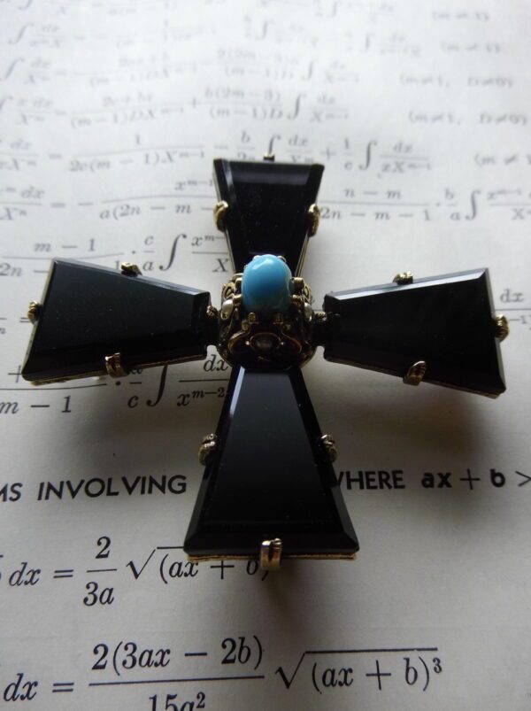 Accessocraft NYC Brooch in Jet Black Color