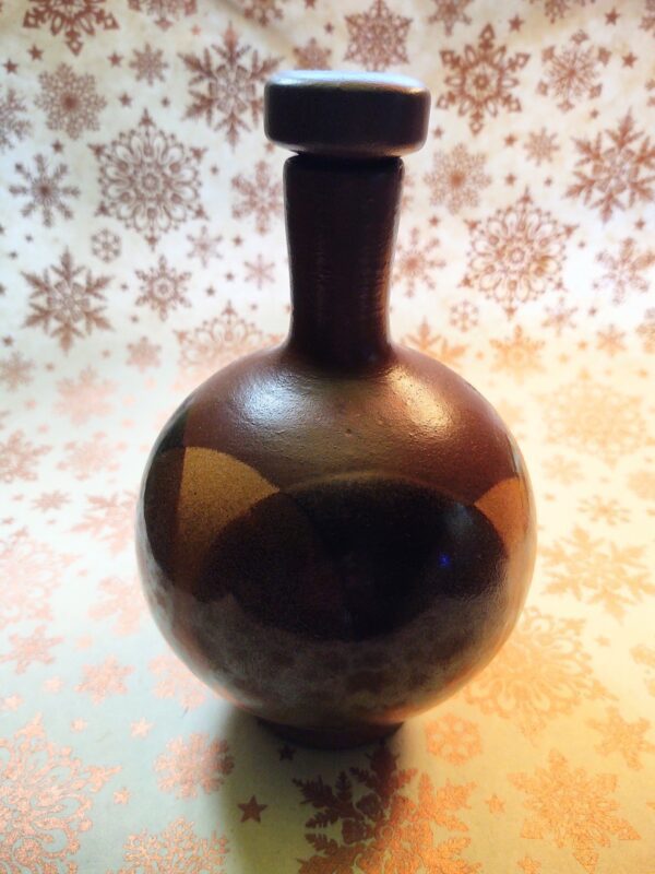 Earthenware Decanter Crafted by Expert Artisans